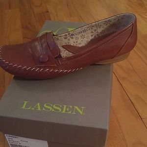 Burgundy Casual flat shoe